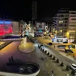 By Aimee - 20m From The & In Centre! *