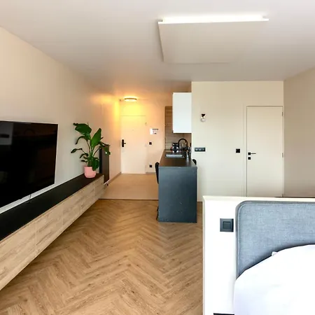 Apartment By Aimee - 20m From The & In Centre! Ostend