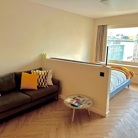 By Aimee - 20m From The & In Centre! דירה אוסטנדה